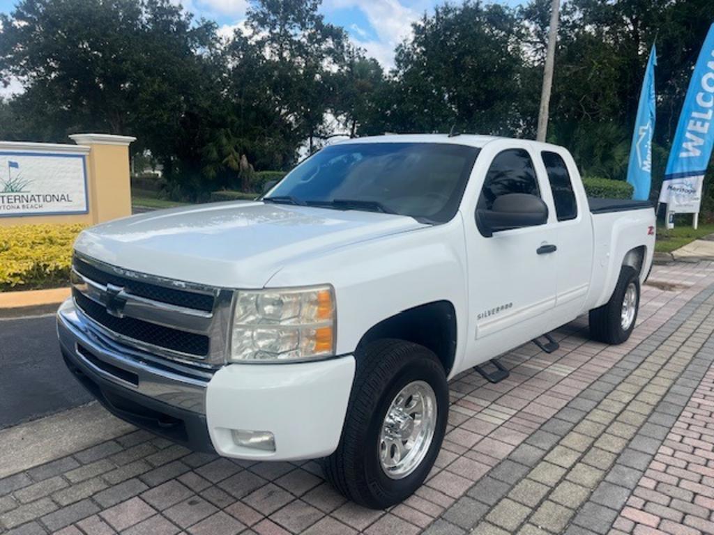 2011 Chevrolet Silverado 1500 LT's photo