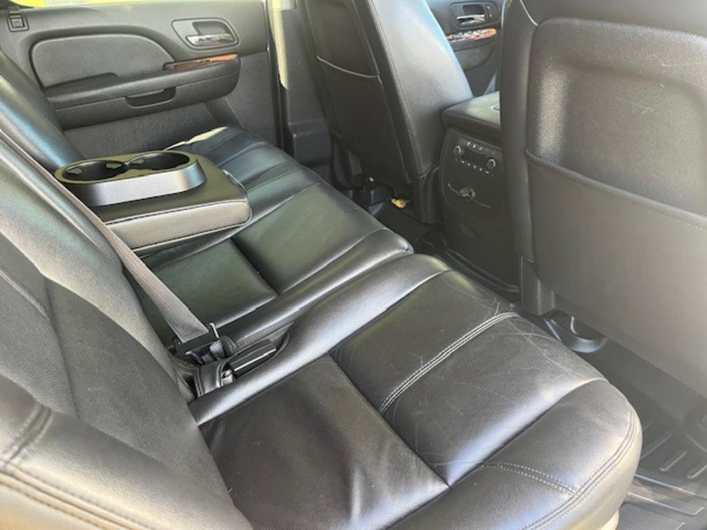 2014 Chevrolet Suburban LT - Photo 10